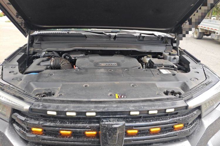 Used Tank 400 New Energy 2024 Hi4-T Off-Road Edition Engine Bay