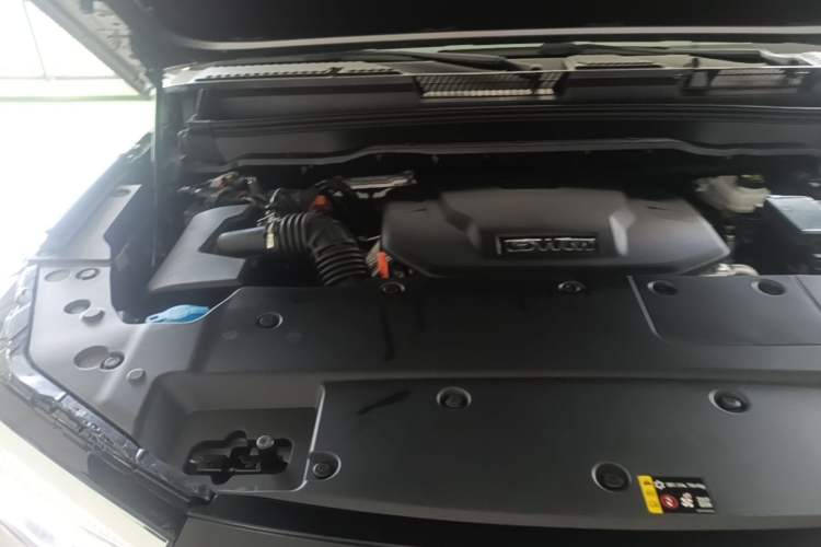 Used Tank 400 New Energy 2024 Hi4-T City Edition Engine Bay Right