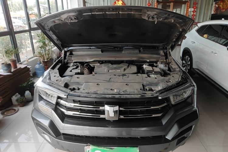 Used Tank 400 New Energy 2024 Hi4-T Off-Road Edition Engine Bay