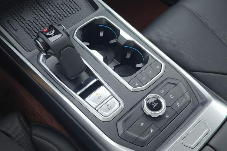 Used Tank 400 New Energy 2024 Hi4-T City Edition Interior 11