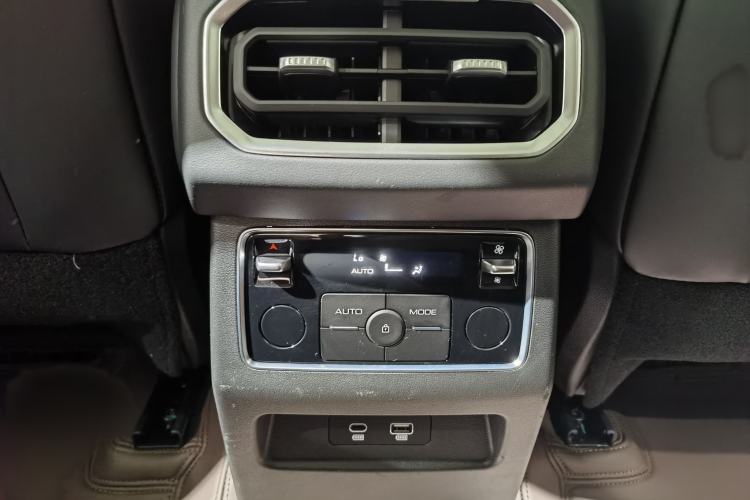 Used Tank 400 New Energy 2024 Hi4-T Off-Road Edition Interior 2