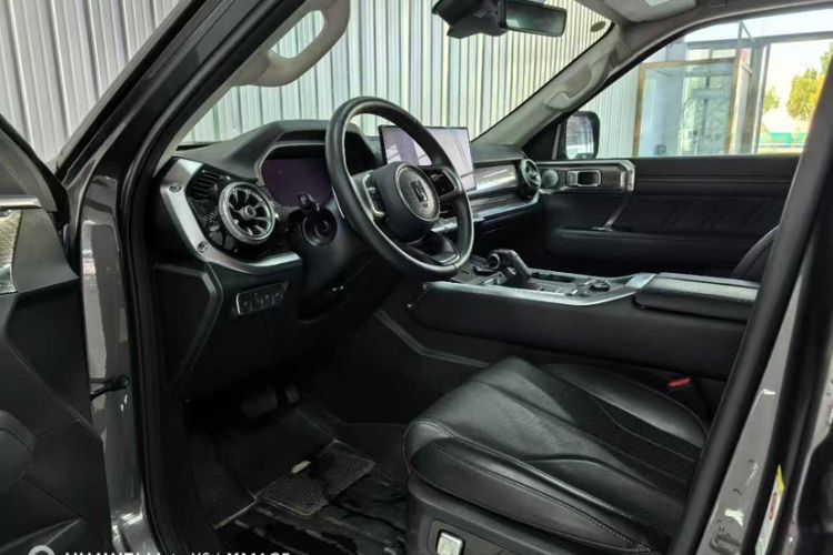 Used Tank 400 New Energy 2024 Hi4-T Off-Road Edition Interior 6