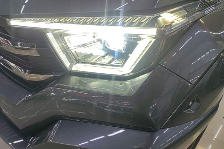 Used Tank 400 New Energy 2024 Hi4-T Off-Road Edition Left Front Headlight