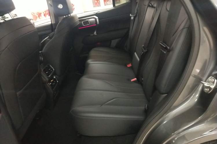 Used Tank 400 New Energy 2024 Hi4-T Off-Road Edition Left Rear Seat