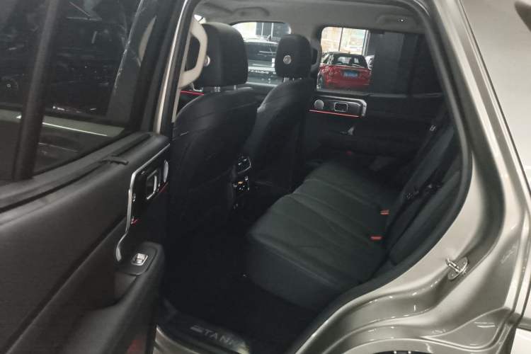 Used Tank 400 New Energy 2024 Hi4-T Off-Road Edition Left Rear Seat