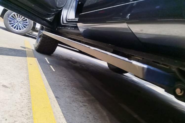 Used Tank 400 New Energy 2024 Hi4-T City Edition Left Side Sill