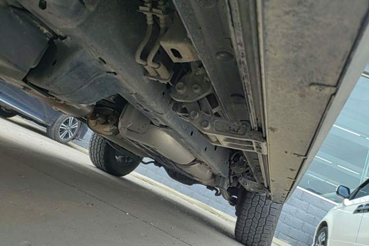 Used Tank 400 New Energy 2024 Hi4-T Off-Road Edition Left Side Sill
