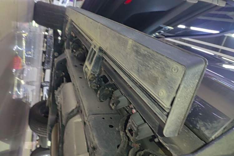 Used Tank 400 New Energy 2024 Hi4-T Off-Road Edition Left Side Sill
