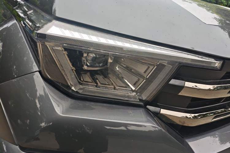 Used Tank 400 New Energy 2024 Hi4-T Off-Road Edition Right Front Headlight
