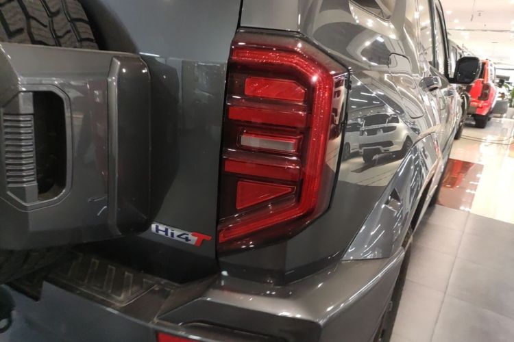 Used Tank 400 New Energy 2024 Hi4-T Off-Road Edition Right Rear Taillight