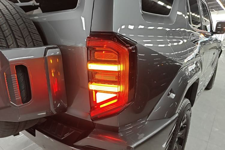 Used Tank 400 New Energy 2024 Hi4-T Off-Road Edition Right Rear Taillight