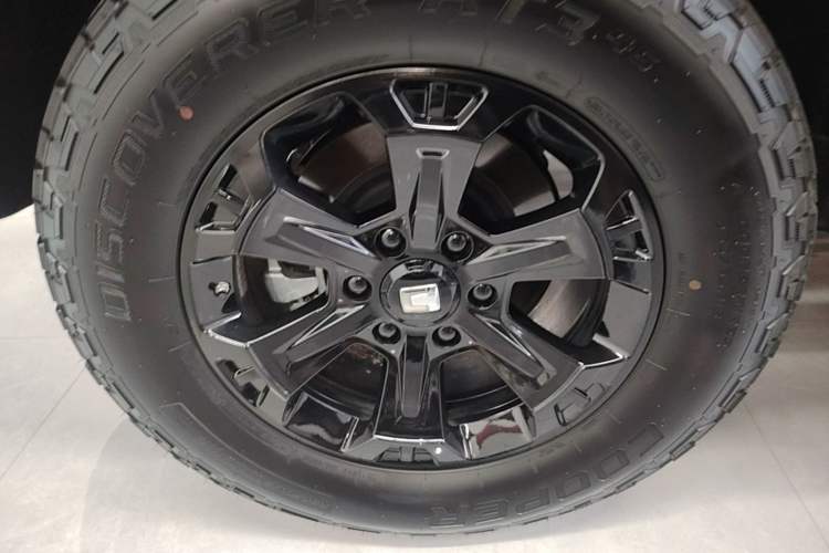 Used Tank 400 New Energy 2024 Hi4-T City Edition Right Rear Wheel Hub