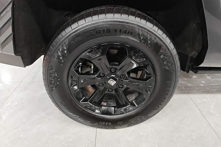Used Tank 400 New Energy 2024 Hi4-T Off-Road Edition Right Rear Wheel Hub