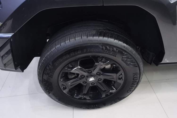 Used Tank 400 New Energy 2024 Hi4-T Off-Road Edition Right Rear Wheel Hub