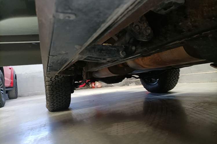 Used Tank 400 New Energy 2024 Hi4-T Off-Road Edition Right Side Sill