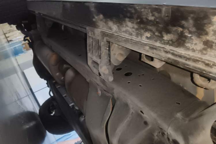Used Tank 400 New Energy 2024 Hi4-T Off-Road Edition Right Side Sill