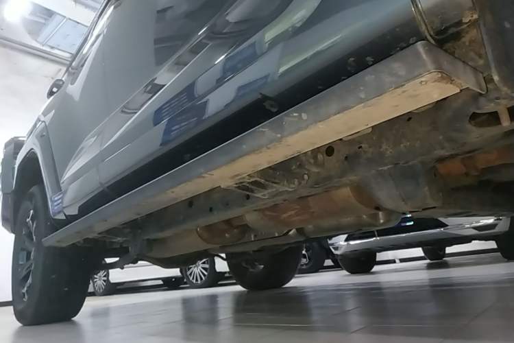 Used Tank 400 New Energy 2024 Hi4-T Off-Road Edition Right Side Sill
