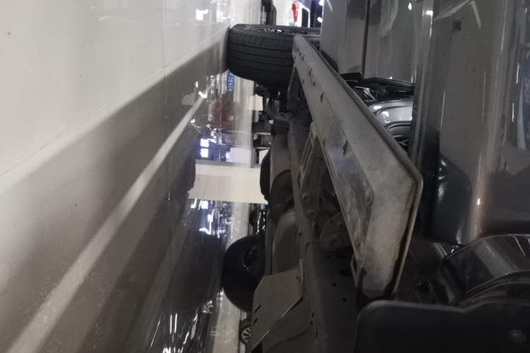 Used Tank 400 New Energy 2024 Hi4-T City Edition Right Side Sill