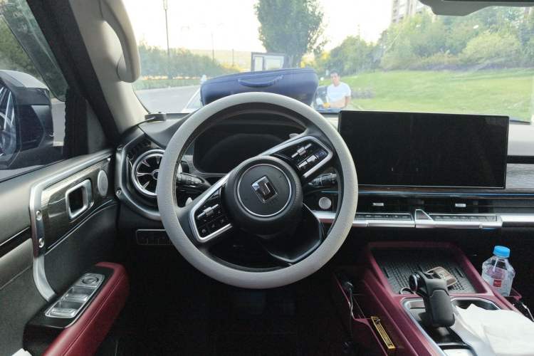 Used Tank 400 New Energy 2024 Hi4-T Off-Road Edition Steering Wheel