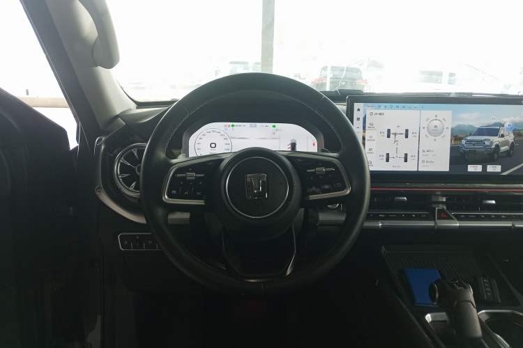 Used Tank 400 New Energy 2024 Hi4-T Off-Road Edition Steering Wheel