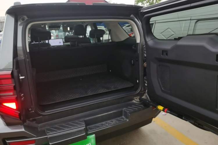Used Tank 400 New Energy 2024 Hi4-T City Edition Trunk