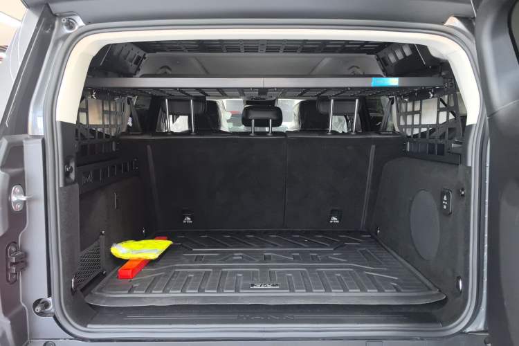 Used Tank 400 New Energy 2024 Hi4-T Off-Road Edition Trunk