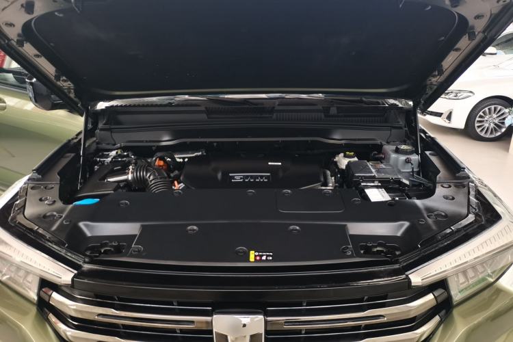 Used Tank 400 New Energy 2024 Hi4-T Off-Road Edition Engine Bay