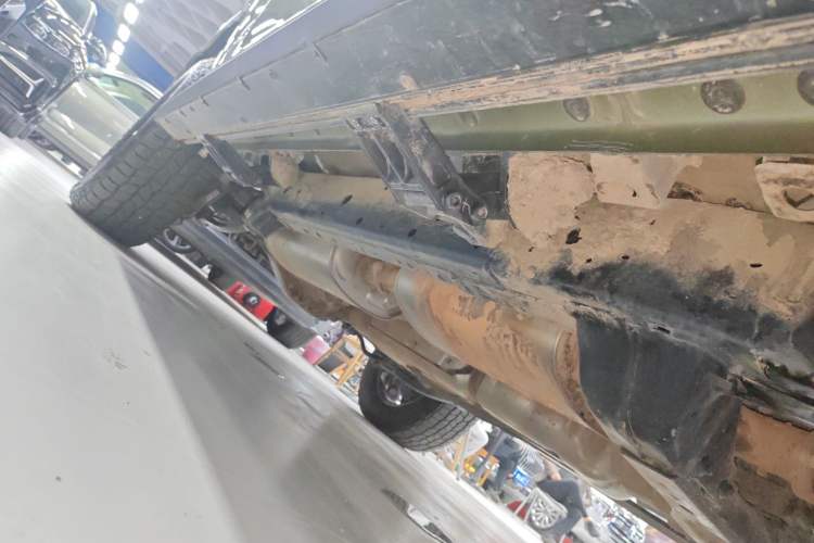 Used Tank 400 New Energy 2024 Hi4-T City Edition Right Side Sill
