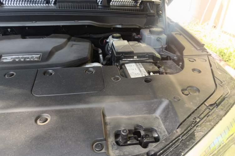 Used Tank 400 New Energy 2024 Hi4-T City Edition Engine Bay Left