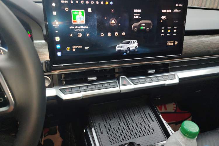 Used Tank 400 New Energy 2024 Hi4-T Off-Road Edition Audio And AC Panel