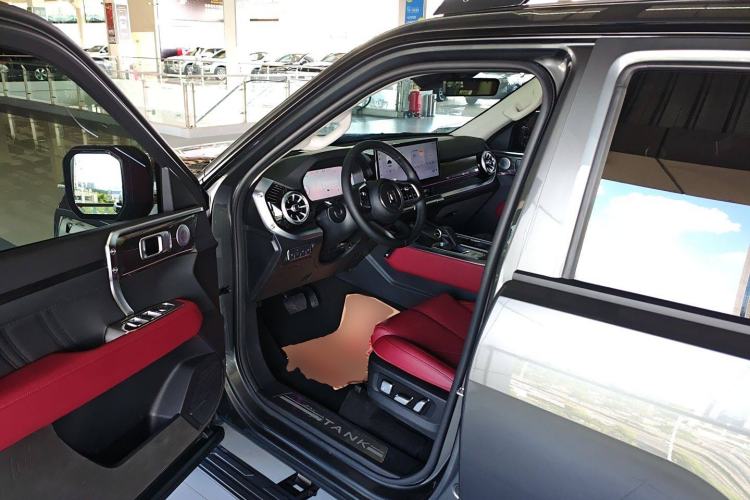 Used Tank 400 New Energy 2024 Hi4-T Off-Road Edition Driver Seat