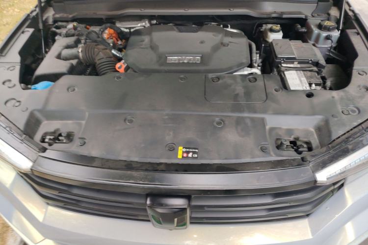 Used Tank 400 New Energy 2024 Hi4-T Off-Road Edition Engine Bay