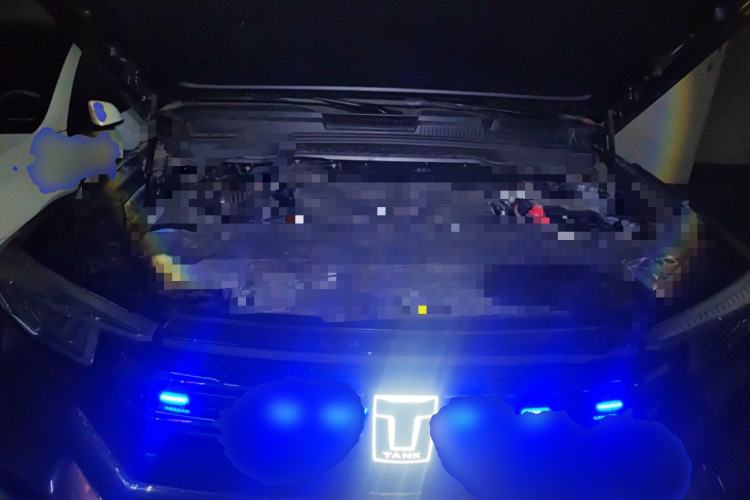 Used Tank 400 New Energy 2024 Hi4-T Off-Road Edition Engine Bay