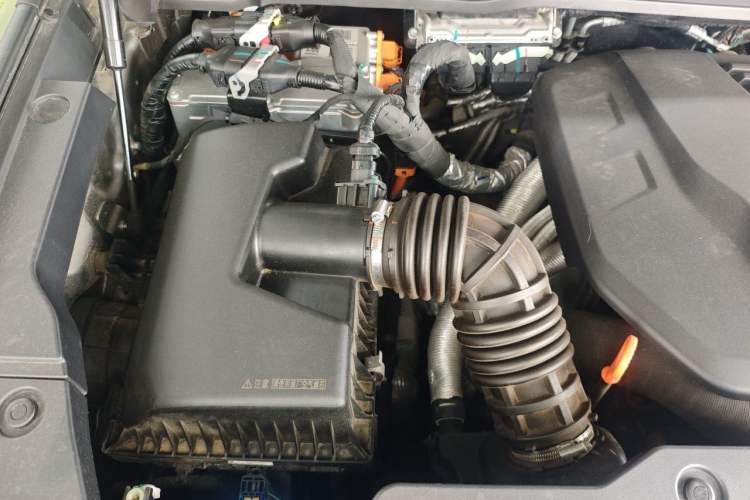 Used Tank 400 New Energy 2024 Hi4-T City Edition Engine Bay Right