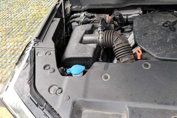 Used Tank 400 New Energy 2024 Hi4-T City Edition Engine Bay Right