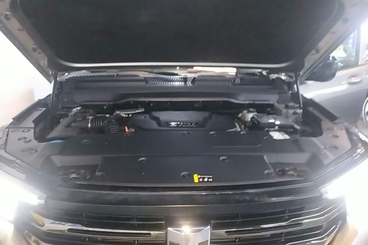 Used Tank 400 New Energy 2024 Hi4-T Off-Road Edition Engine Bay