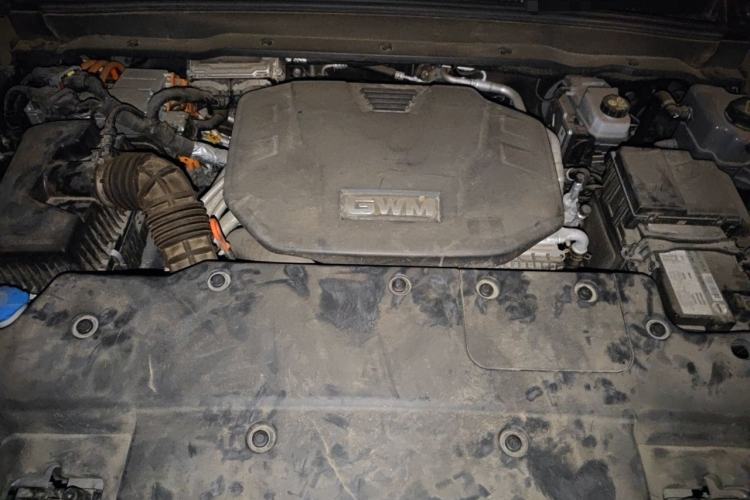 Used Tank 400 New Energy 2024 Hi4-T Off-Road Edition Engine Bay