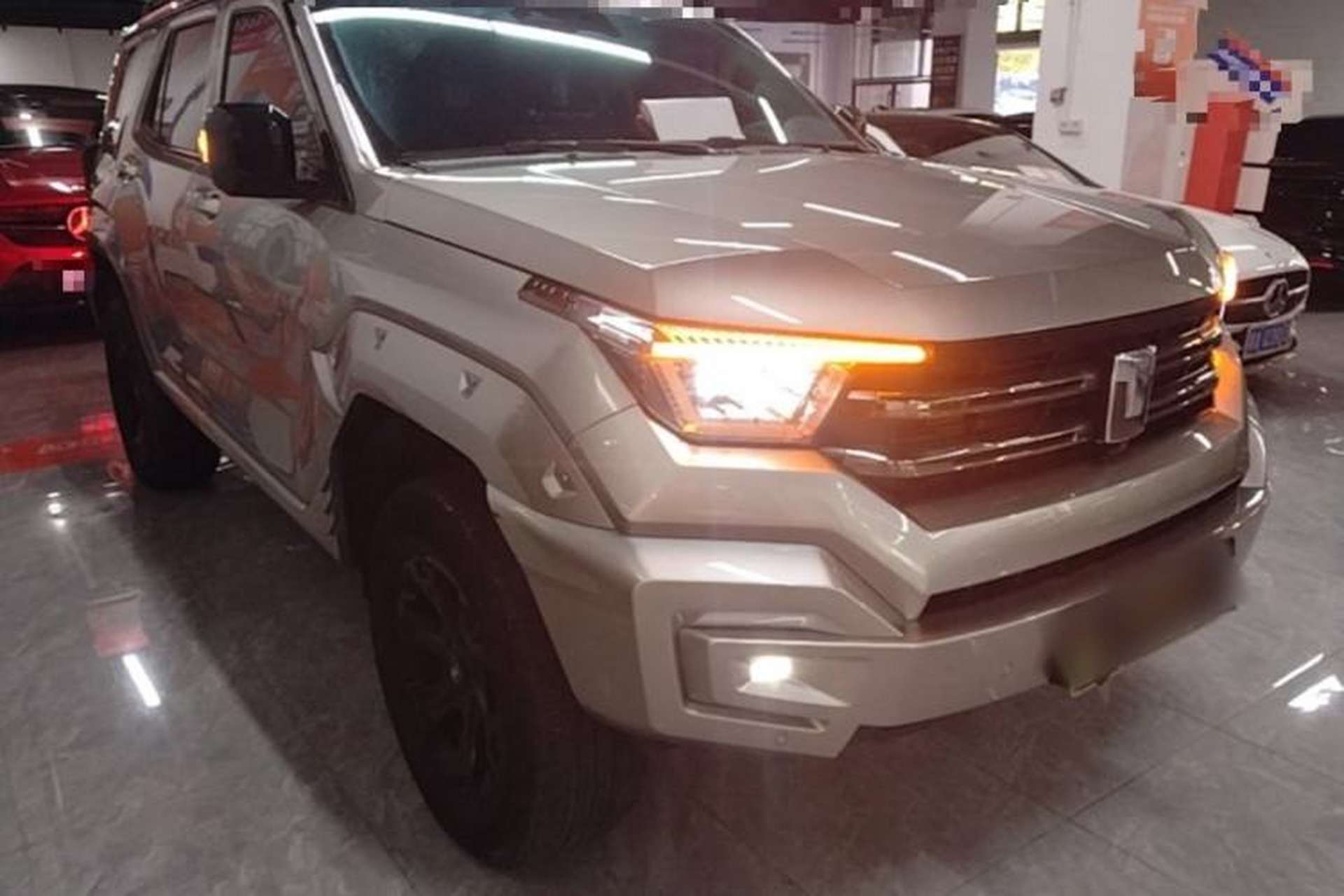 Used Tank 400 New Energy 2024 Hi4-T Off-Road Edition Front Right 45 Deg
