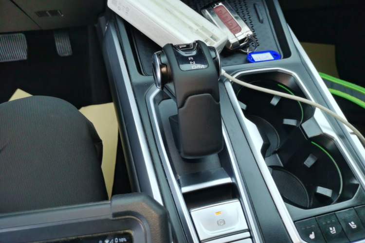 Used Tank 400 New Energy 2024 Hi4-T City Edition Gear Lever
