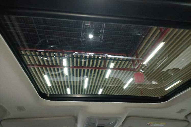 Used Tank 400 New Energy 2024 Hi4-T Off-Road Edition Headliner
