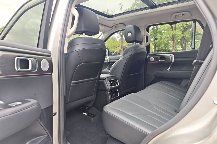 Used Tank 400 New Energy 2024 Hi4-T Off-Road Edition Interior 3