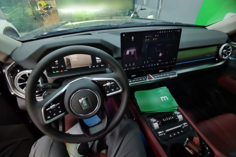 Used Tank 400 New Energy 2026 Model—Hi4-T Smart Enjoyment Version Center Console