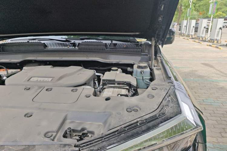 Used Tank 400 New Energy 2026 Model—Hi4-T Smart Enjoyment Version Engine Bay Left