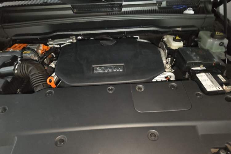 Used Tank 400 New Energy 2026 Model—Hi4-T Engine Bay