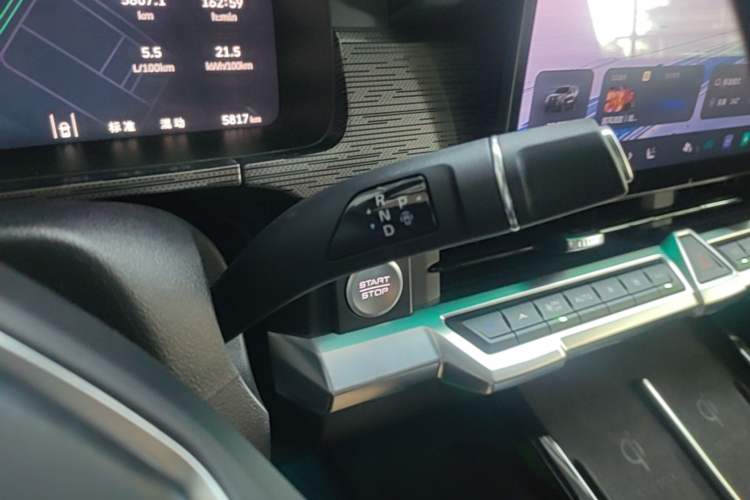Used Tank 400 New Energy 2026 Model—Hi4-T Smart Enjoyment Version Gear Lever