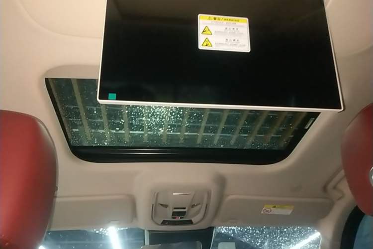 Used Tank 400 New Energy 2026 Model—Hi4-T Smart Enjoyment Version Headliner
