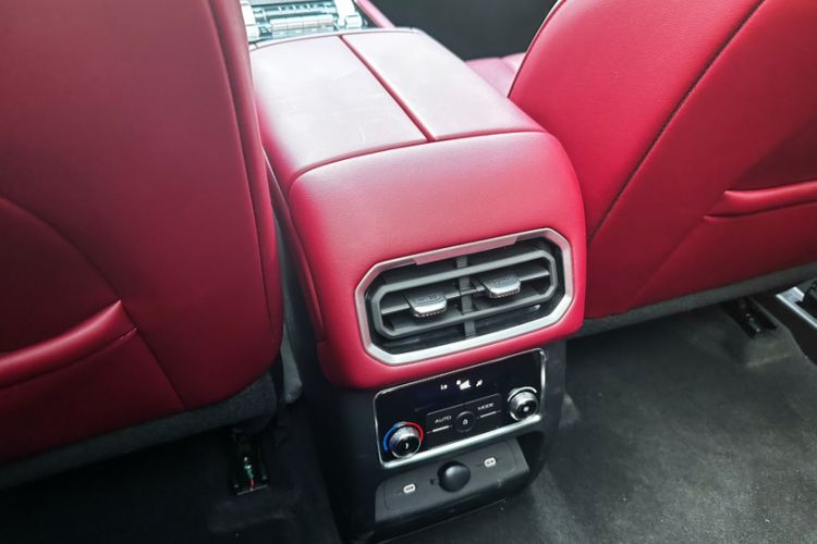 Used Tank 400 New Energy 2026 Model—Hi4-T Interior 3