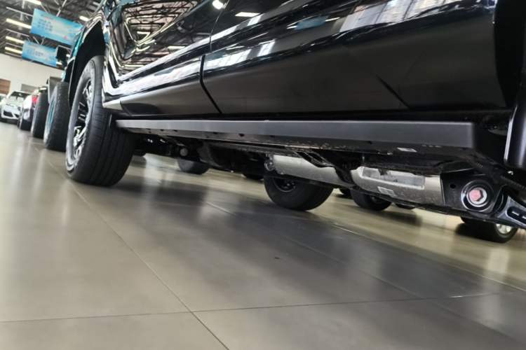 Used Tank 400 New Energy 2026 Model—Hi4-T Smart Enjoyment Version Left Side Sill