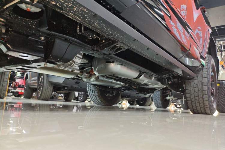 Used Tank 400 New Energy 2026 Model—Hi4-T Smart Enjoyment Version Left Side Sill