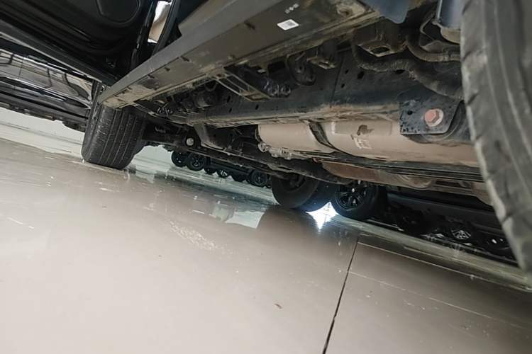 Used Tank 400 New Energy 2026 Model—Hi4-T Smart Enjoyment Version Left Side Sill